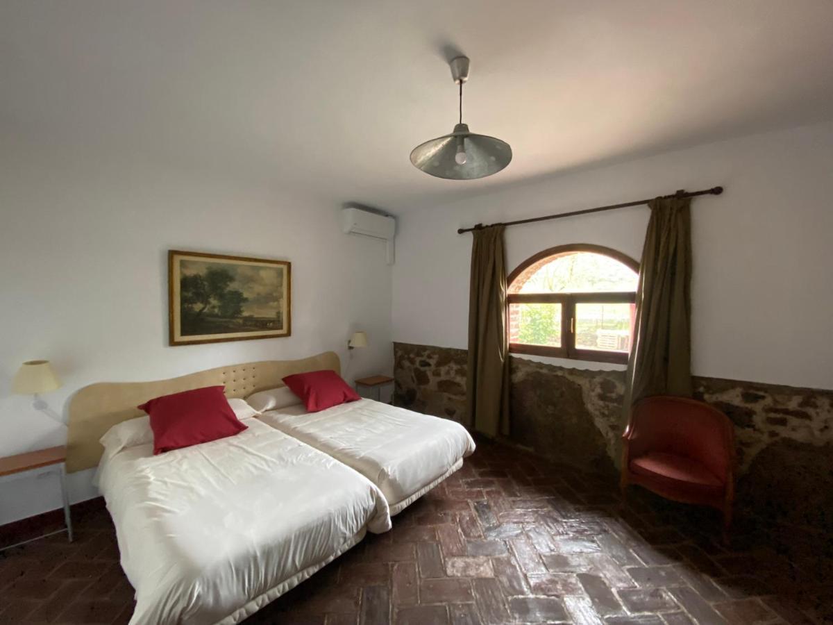 Casas Rurales Monasterio De Rocamador Almendral ภายนอก รูปภาพ